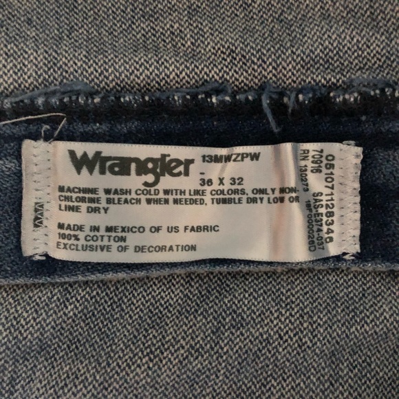 Wrangler Men’s Blue Jeans Size 36 x 32 - Picture 3 of 3
